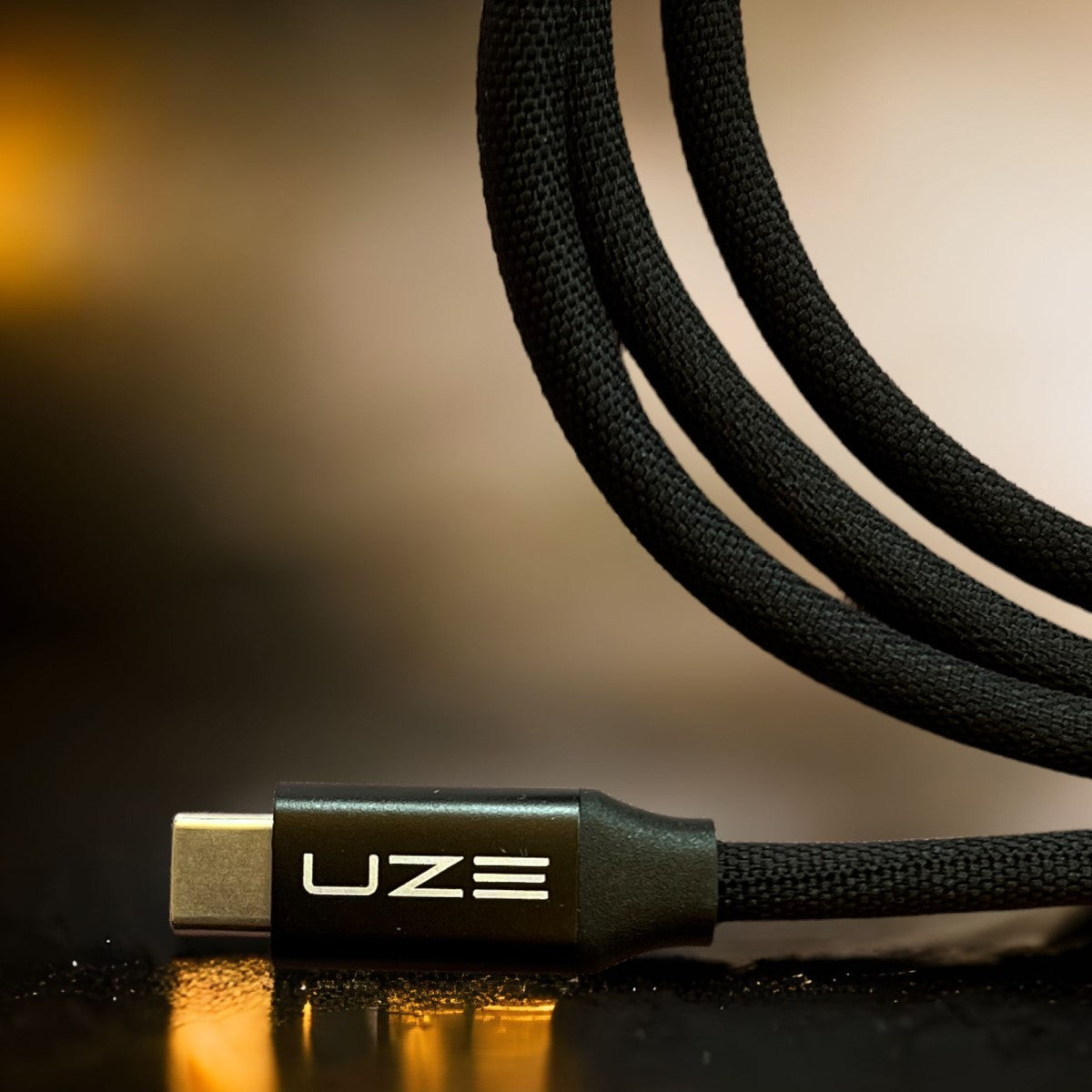 Why is important to only buy Mfi lighting cables? - UZE